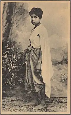 Siamese girl wearing a pha biang, 1921
