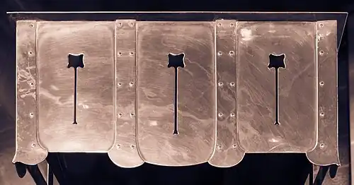 Tulip motif on brass pulpit