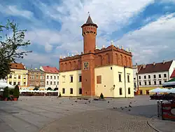Market Square viewed from Katedralna Street, with the Tarnów Town Hall in the center