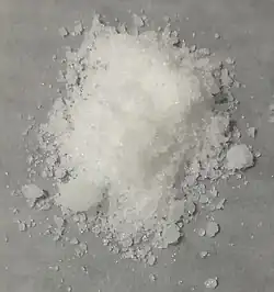 Terbium nitrate hexahydrate (Tb(NO3)3·6H2O)