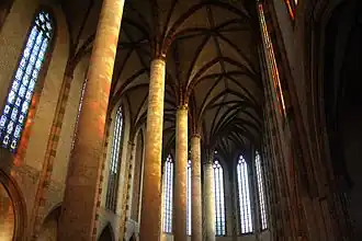 Church of the Jacobins, Toulouse, a twin-naved hall church