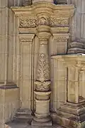Dalbade church: Candelabra column.