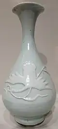 Yuan dynasty vase, 13th–14th century