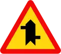 207e: Road junction with priority