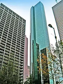 2. Wells Fargo Bank Plaza Houston
