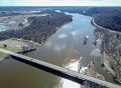 Wisconsin River north of Boscobel with US-61 bridge over river