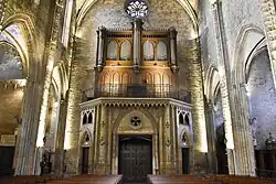 Achterzijde met kerkorgel