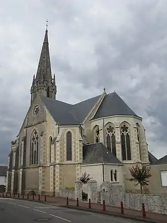 Kerk van Saint-Même-le-Tenu