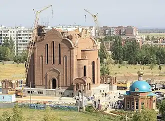 Geboortekerk in aanbouw (foto 2010)