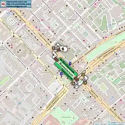 De plattegrond van het station en de omgeving