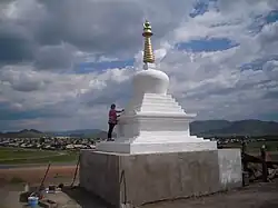 Stoepa (bevat relikwieën van boeddhistische heilige)