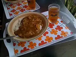 Dienblad met etenswaar