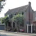 Huis met zadeldak