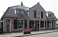 Rij van 3 woningen
