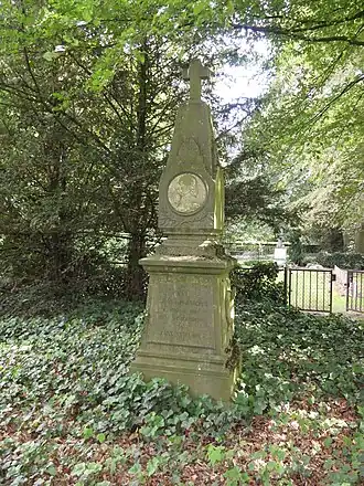 Grafmonument van P.J. van Paesschen