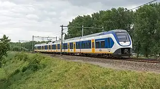 SLT-6-2613 onderweg naar Den Haag Centraal vanuit 's-Hertogenbosch