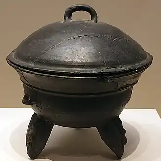 een ding (driepotige kookpot) uit Jiaozhou