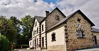 Het gemeentehuis van Latronche