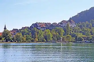 Erlach aan het Meer van Biel