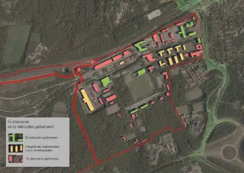 Op deze kaart is zichtbaar gemaakt wat met welk gebouw op de Bernhardkazerne gebeurt tijdens het Revitaliseringsprogramma. Rechts bovenin in het groen zijn de drie oorspronkelijke gebouwen (A, B en C in U-vorm) te zien, en direct daaronder ook in het groen het Sint Jorisgebouw.