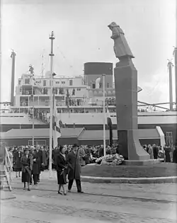Onthulling in 1950