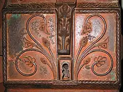 Slot van de deur van de narthex.