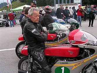 Luigi Taveri op de Honda RC 164 in 2006 op de Salzburgring, naast landgenoot Bruno Kneubühler.