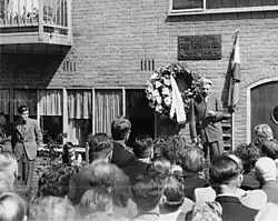 Onthulling Plaquette Gerrit van der Veen (juni 1948)