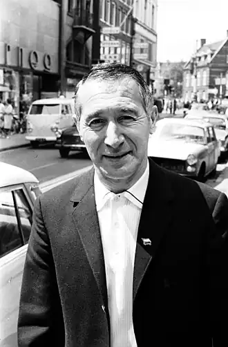 Loe Lap, Reguliersbreestraat, Amsterdam, 11 juni 1968 Foto Ben van Meerendonk / AHF, collectie IISG.