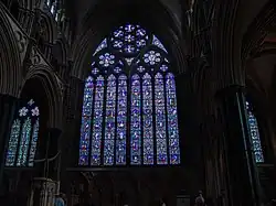 Dit venster in het Angel Choir van de kathedraal van Lincoln is het grootste voorbeeld van Geometric.[5]