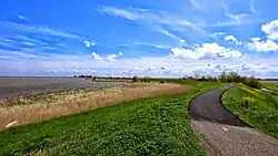 De Uitdammerdijk, naar het zuiden gezien; 2017.