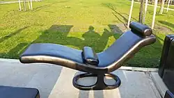 Ligstoel van Satyendra Pakhalé