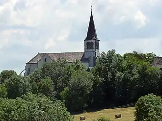Kerk Saint-Julien in gehucht Roussy