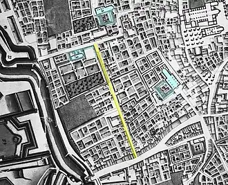 De Abtstraat, geel gemarkeerd op een kaart uit 1749. Lichtblauw: Klooster Calvariënberg, Kruisherenklooster en Tweede Minderbroedersklooster. Rechtsboven het Vrijthof