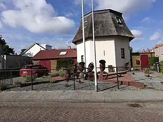 Molenstomp van Molen Duffhues, nu woonhuis, atelier en galerie.