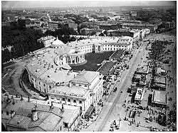 Opname uit 1914 vanaf de Soecharevtoren naar hetzelfde plein.