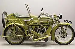 Matchless-JAP-zijspancombinatie uit 1920. De ringen in het voorwiel zijn de remband en het aandrijftandwiel voor de snelheidsmeter.
