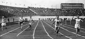 Willy Dujardin (links) in 1928