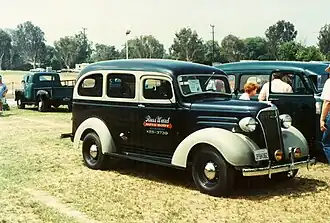 Een Chevrolet Suburban uit 1937