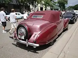 Lincoln-Zephyr Continental Cabriolet (1940), achteraanzicht