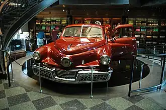 1948 Tucker Sedan van Francis Ford Coppola, tentoongesteld in de Francis Ford Coppola Winery