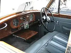 Bentley S1, interieur