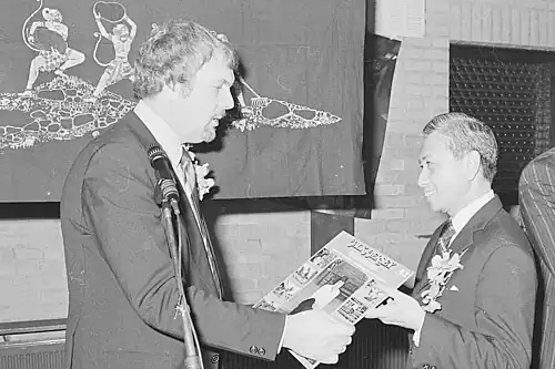 Elpee voor waarnemend Indonesisch ambassadeur Sudarmo Martonagoro