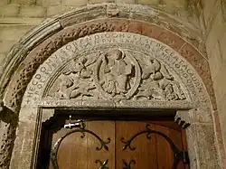 Timpaan van het noordoostportaal van de Sint-Servaasbasiliek in Maastricht, ca. 1150