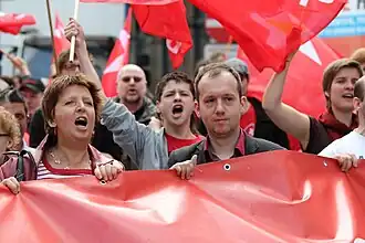 Sonja Welvaert en Tom De Meester&nbsp;op een 1 mei-betoging in 2012