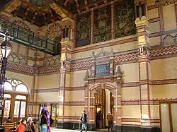 Stationshal van het Hoofdstation in Groningen, waar de reis begon