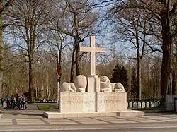 Rhenen, Grebbeberg oorlogsmonument