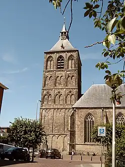 Toren Sint-Plechelmusbasiliek