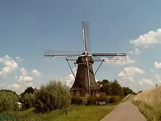 Waardenburg, korenmolen Waardenburg