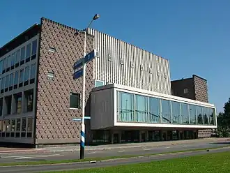 Het Huis der Provincie in 2008, gezien vanaf de Rijnkade